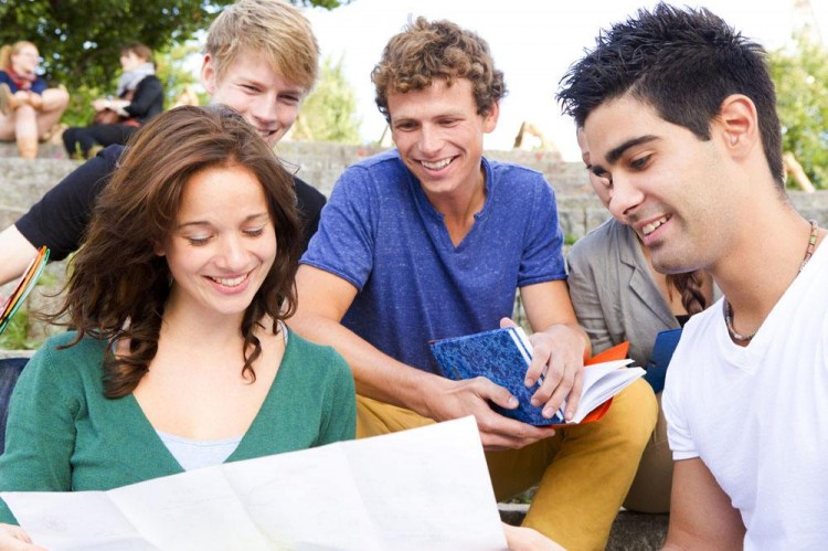 如何在微信上赚钱你只需做好这三步