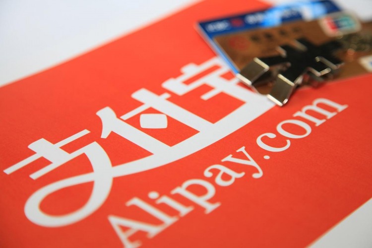 支付宝余额宝存钱后芝麻信用分真会上涨吗实操网友亲测答案！