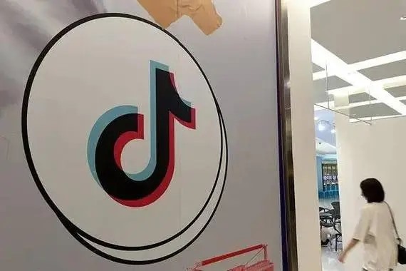 为什么抖音账号在我的手机上不显示团购链接换个手机登录就显示呢？